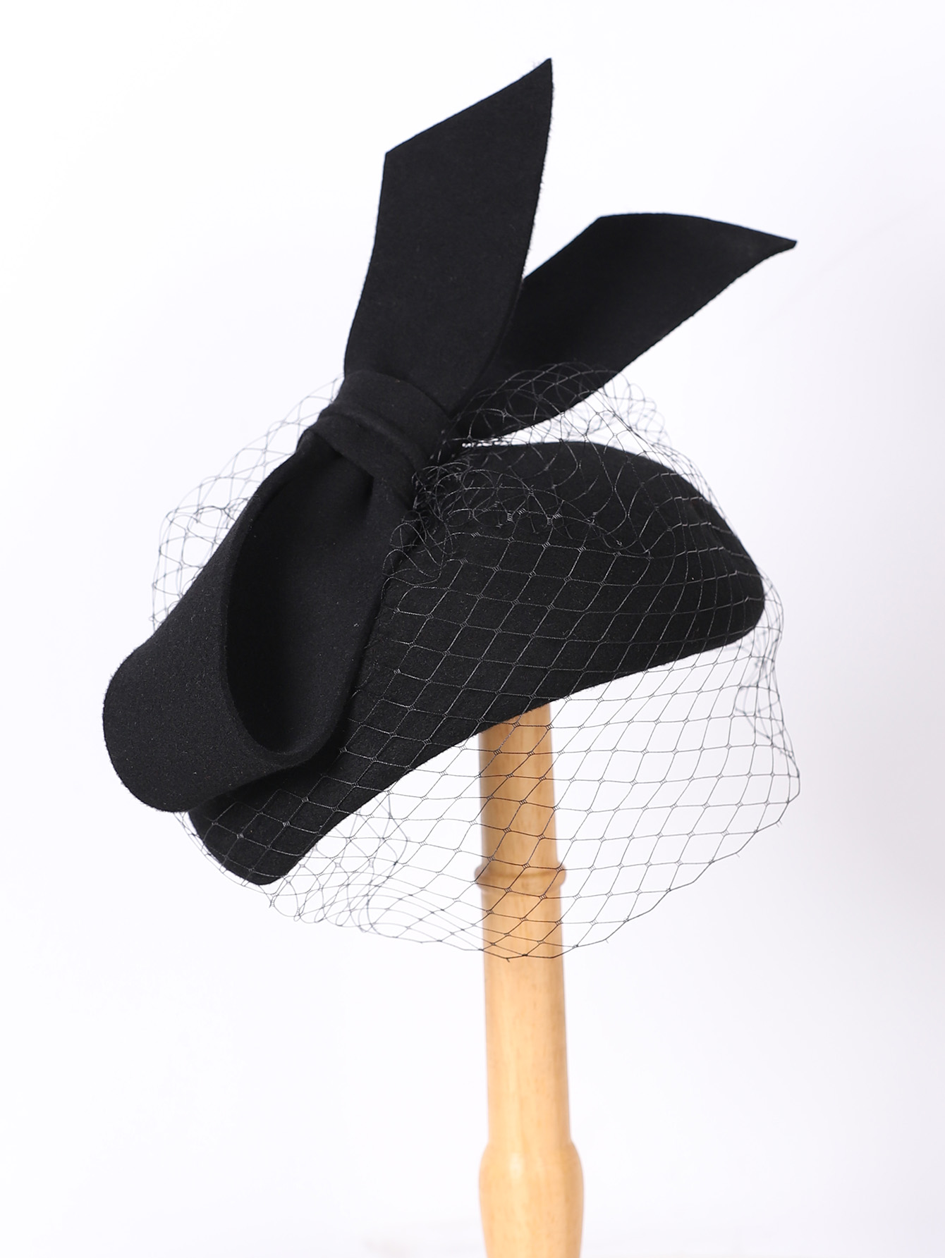 French White Beret Fascinator  - огляд і ціна Beret French Wool
